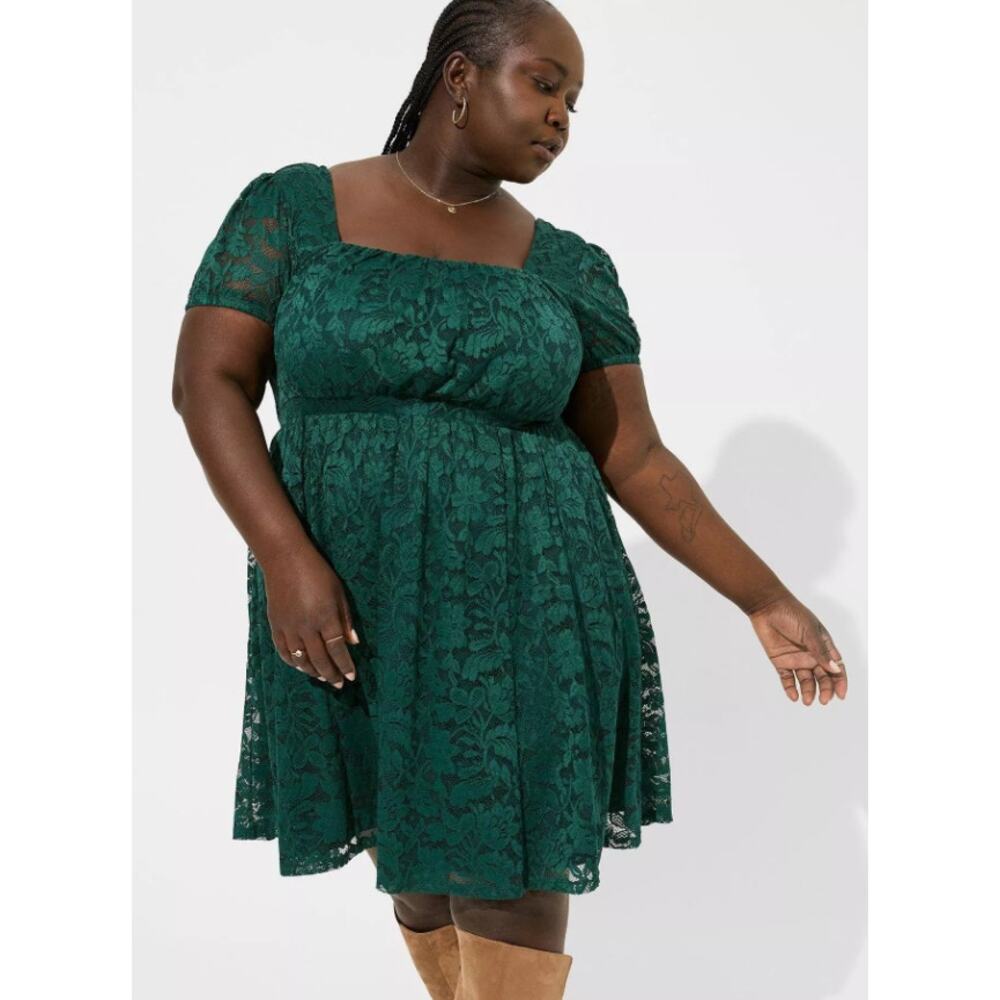 Torrid At The Knee Lace Puff Sleeve Dress Plus Size 2x Party Hoco Date Night Out